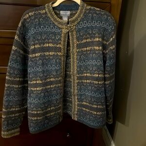 Beautiful Carroll Reed Medium wool sweater like new